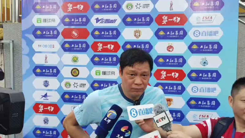 范志毅接受龙八国际采访：足球需要文化传承 需要更多人搞基层足球