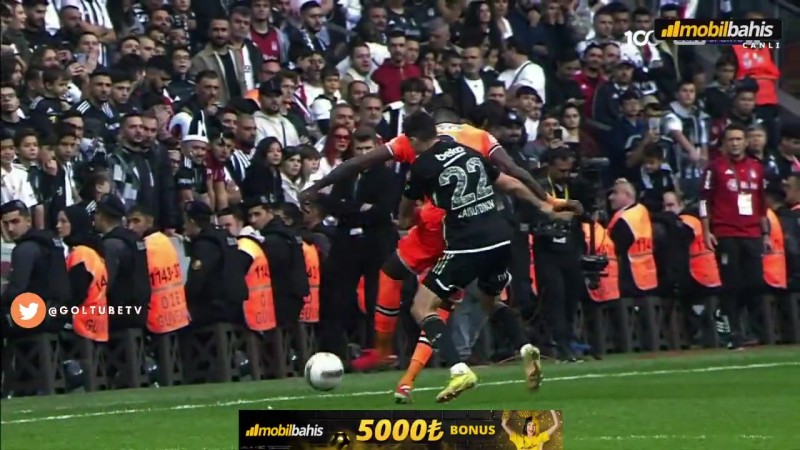 瘆人?土超惊现无情铁肘?哈萨克国脚鼻青脸肿面目全非...