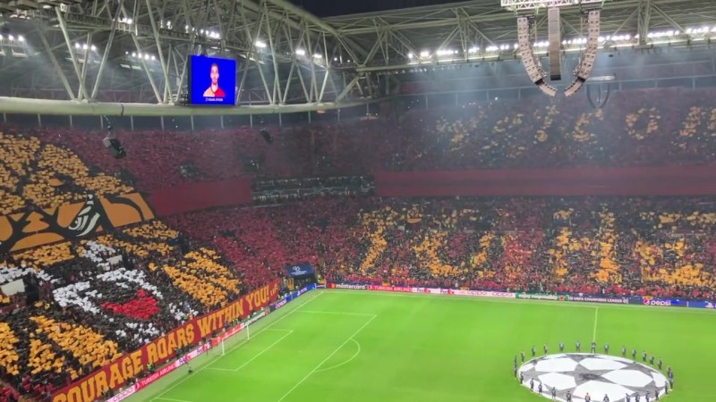 ?魔鬼主场！加拉塔萨雷主场巨型TIFO：欢迎来到地狱?