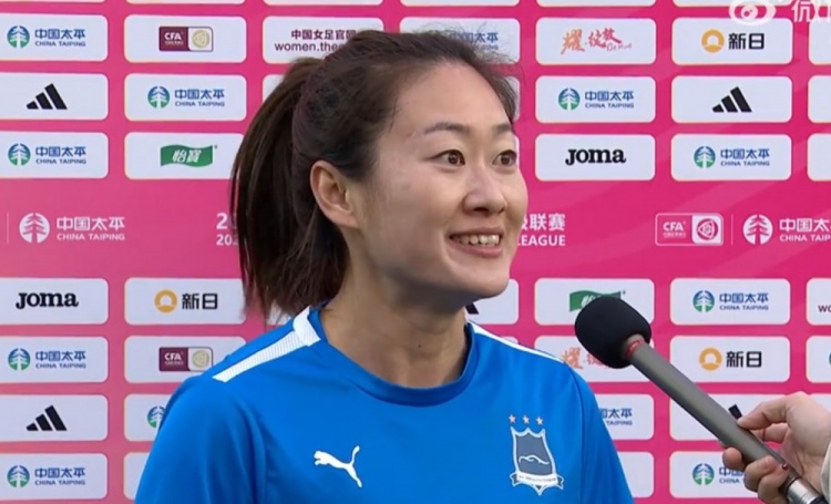 吴海燕：武汉女足明年要迎接新的挑战，期待夺得亚冠冠军