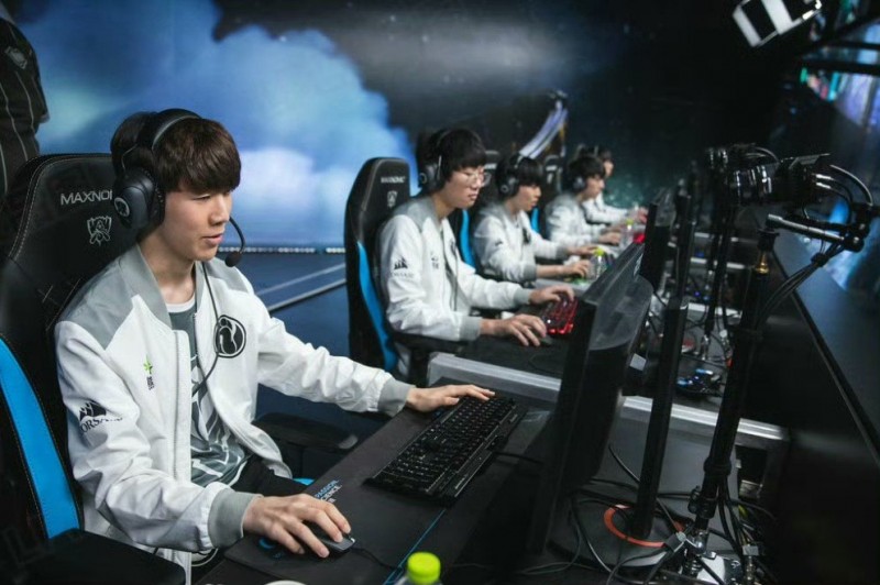 韩网热议LPL全明星S8iG返场:好浪漫哦!18iG是最受欢迎的LPL队伍