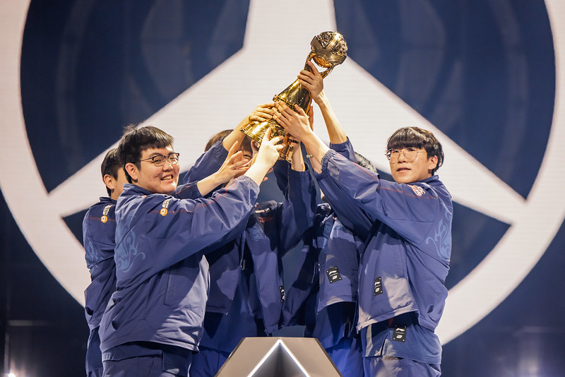 中国电竞年度成绩单:李培楠取中国星际25年首冠 亚运会四金一铜