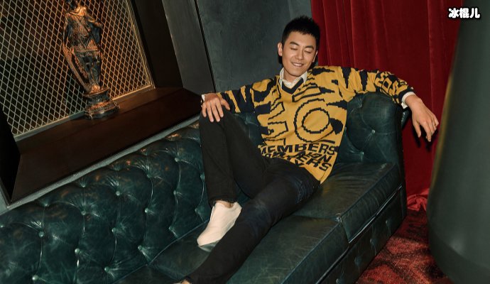 朱亚文的新剧《赖猫的狮子倒影》题材新颖,男女主角恋爱方式奇特