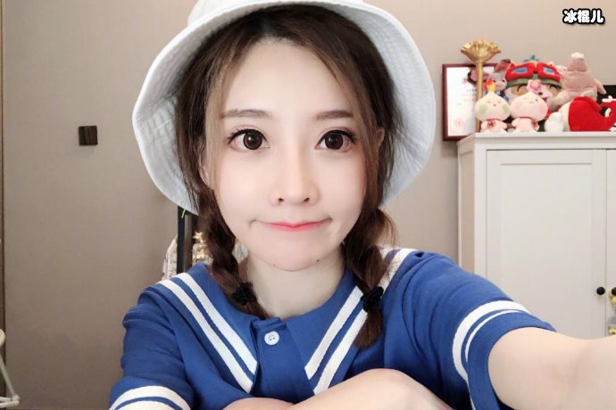 网红一姐冯提莫转战新平台,为何热度大减?