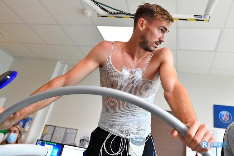 意媒:尤文想2000万欧先租后买法比安,但巴黎不想本赛季失去他