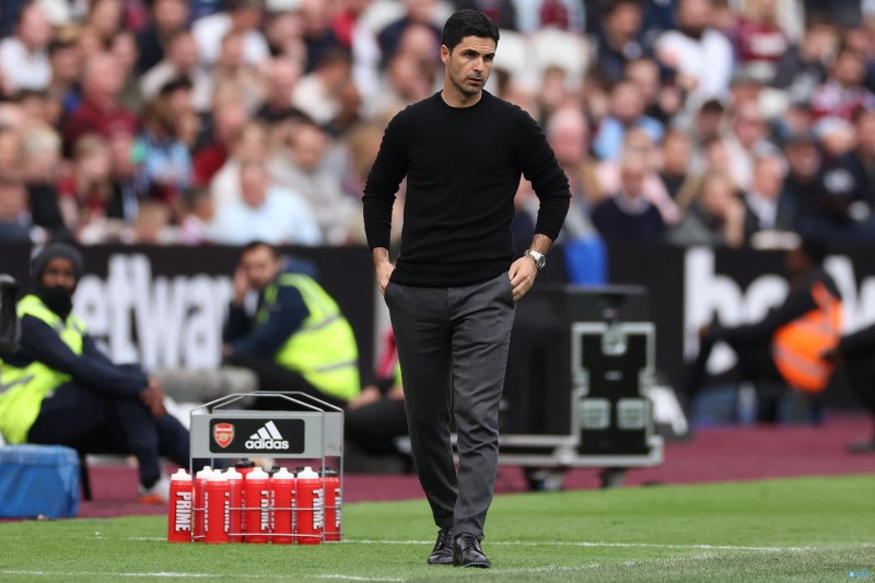 有经验了!内维尔:阿森纳本赛季冲刺阶段定会比上赛季做得更好