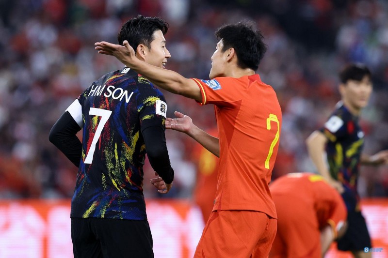 ?超级不爽❗韩媒：中国球迷嘘韩国歌太过分了，无礼的行为