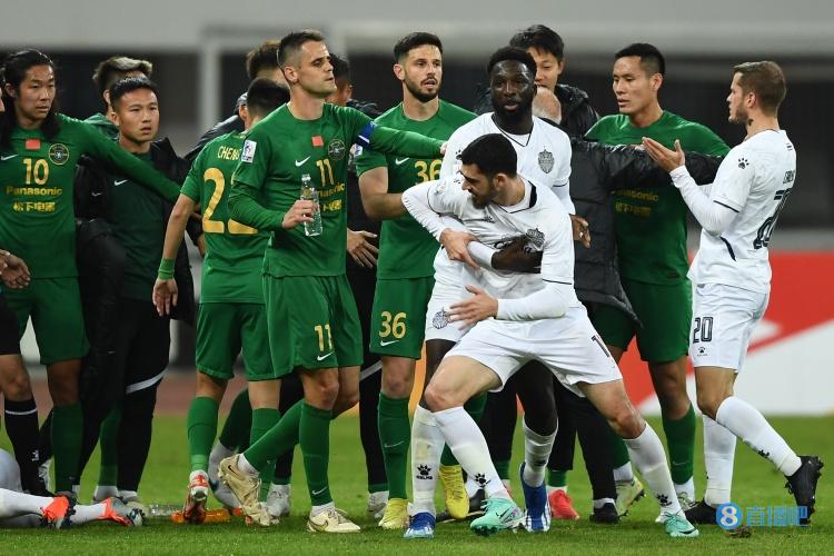 足协通报亚冠冲突:反对一切形式球场暴力,将协助亚足联依规处理