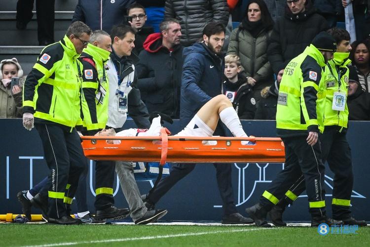 巴黎官方：法比安-鲁伊斯右肩脱臼但没骨折，几天内将进一步检查