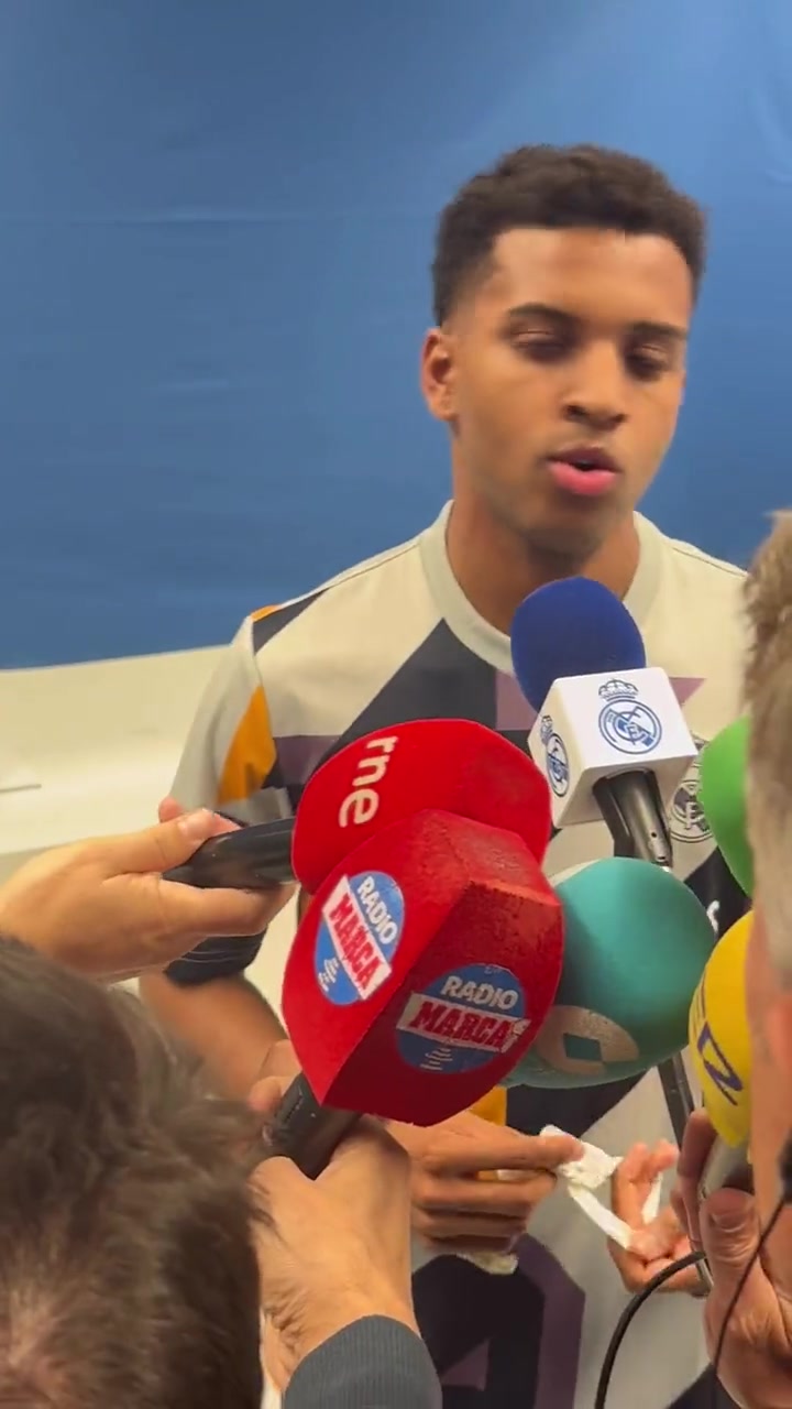 罗德里戈回应和梅西口角：不能谈论这个，皇马不会让我这么做的