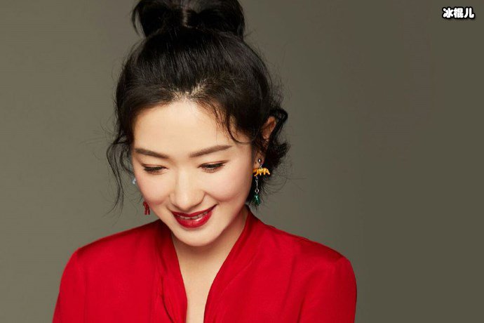 下岗许飞为万茜当站姐?公开发文案了得最奇葩的是万茜的外号