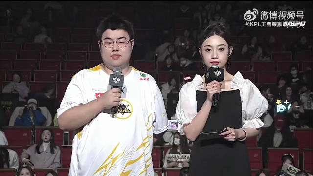 重庆狼队小胖赛后采访:感觉影响不大,都锁定S组了!