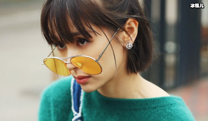 王子文如今32岁皮肤依旧是如此光滑细腻,犹如婴儿一般,