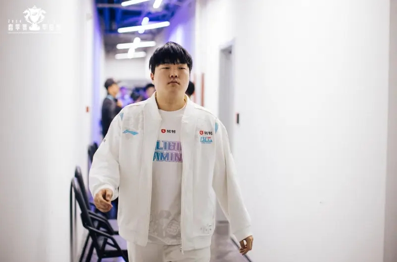 Bin:MSI会奔着本土夺冠,因为喜欢打外战也想跟不同赛区打