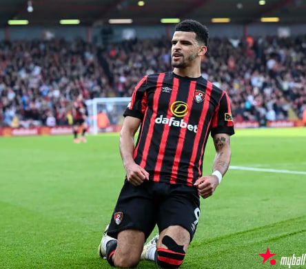 大发体育-英超-B费双响红魔四轮不胜 曼联2-2伯恩茅斯距前四,大发助力你的致富之路!