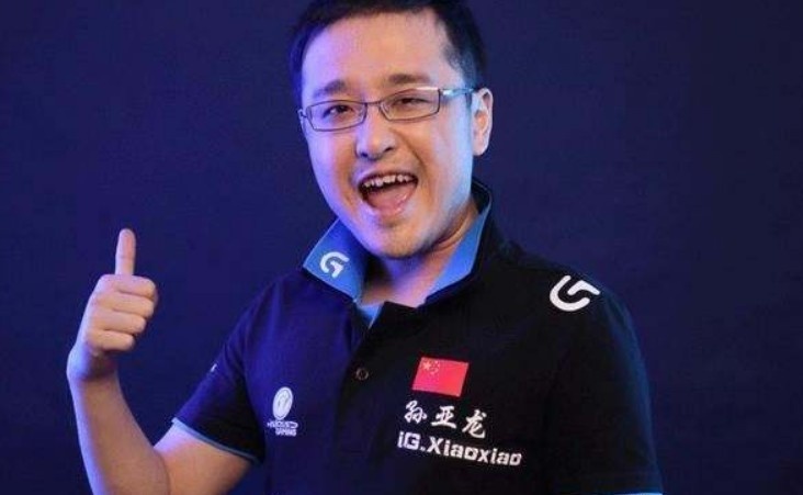 高热度,还有不菲的薪水!孙亚龙:老头杯KID队诚心聘请一线教练