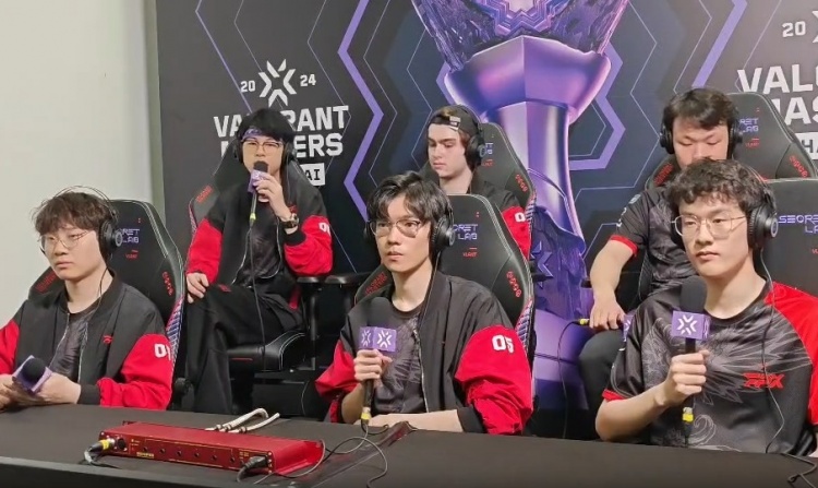 FPX.Life:为了胜利我个人做出了位置上的调整,尝试很多其他英雄