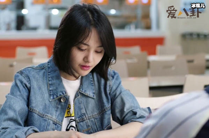 郑爽的嘴怎么回事? 为什么嘴巴受伤了