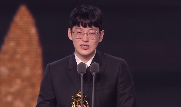 Scout和Meiko斗魂竞技 Meiko:我拉个人来虐一下