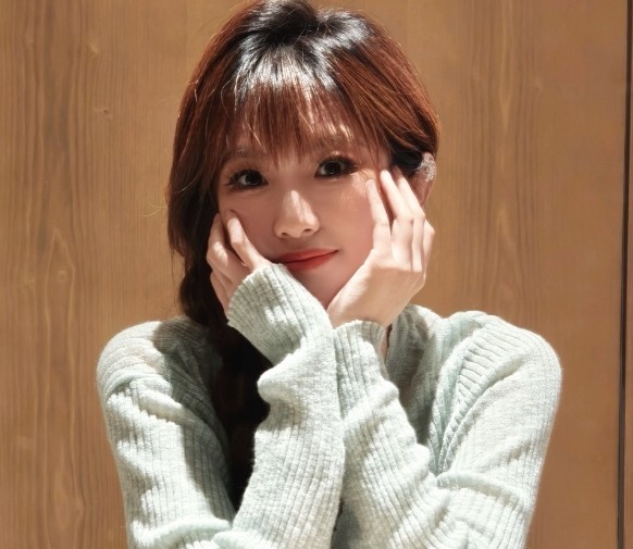 夏安分享整蛊日常:被乙女游戏电话在机场整社死,路人满脑疑惑