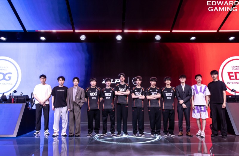 EDG收官战发博致谢粉丝:衷心感谢每一位始终关注我们的小骑士