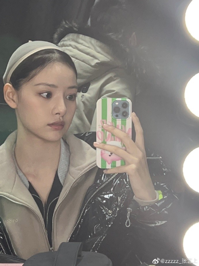 太好看了!《黑神话》亢金星君演员晒幕后照:大家玩到哪一关了?