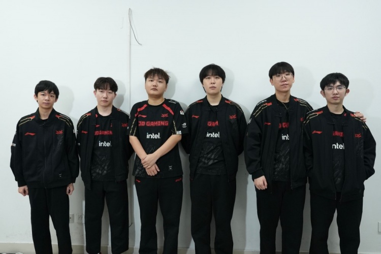 涵艺更博:两天打满两个BO5 2024东就在这里结束了~