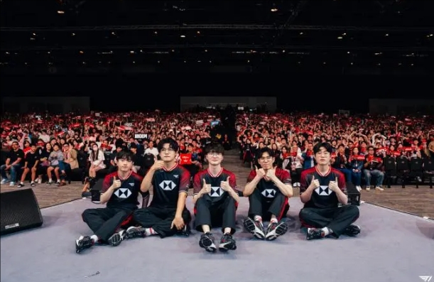 T1总经理发文:非常感谢G2让我们在他们超级棒的基地训练