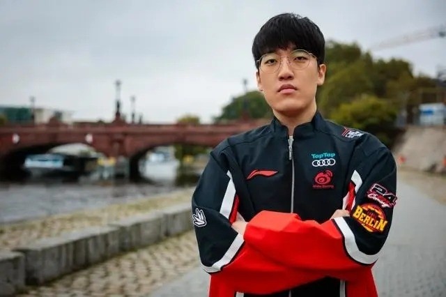 Tarzan:要有自己的特点才能成为好打野;没想到对手选上单加里奥