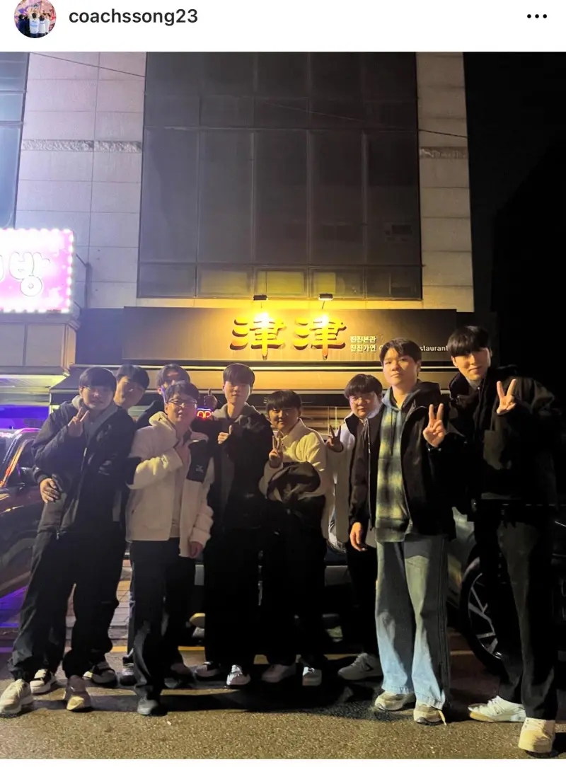 回忆是珍珠!前DRX教练晒出22年DRX冠军阵容聚会