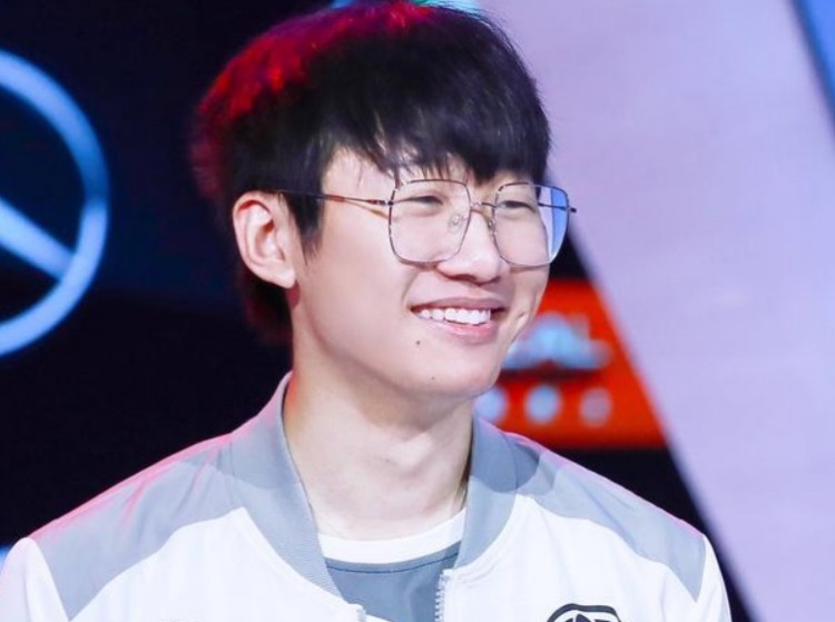 Ning谈iG德杯:输了没出线也很正常 毕竟那么久没在一起打了~