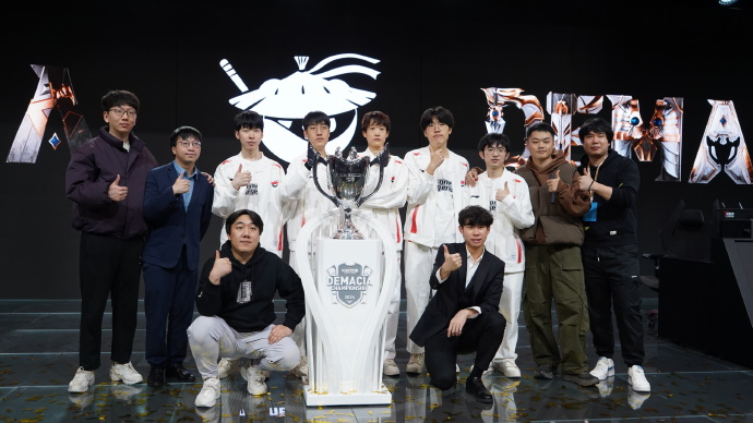 AL辅助Kael赛后发文:? 非常开心? 