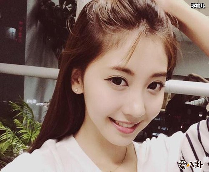 李梦颖万万没想到腋毛漏了, 女神李梦颖露腋毛现尴尬场面