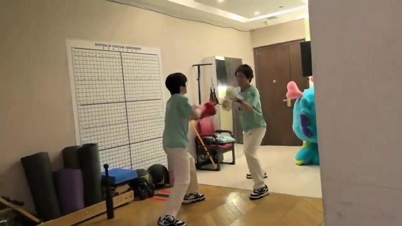 Zika晒zhuo与haichao拳击视频：看了不笑的是?