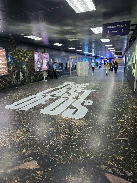 墙上全是真菌!《最后生还者》第二季曼谷地铁超帅广告曝光