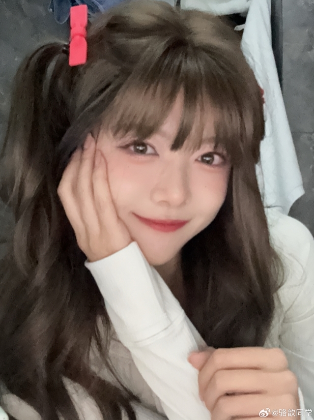 浴室战神!骆歆晒照:今天的照片适合口味偏甜的朋友