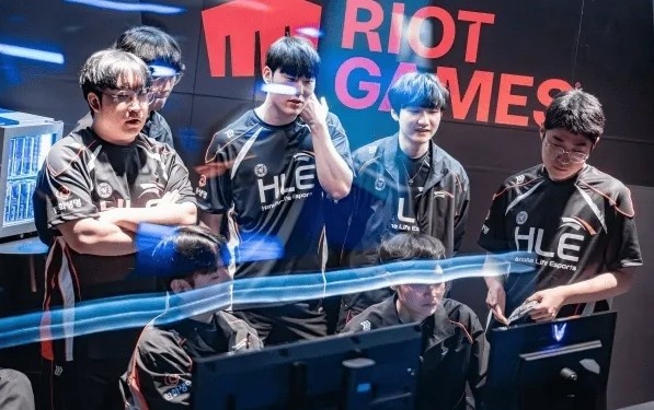 DanDy:下一场的对手已经看完了我们的BP 感觉像被“扒光”了一样