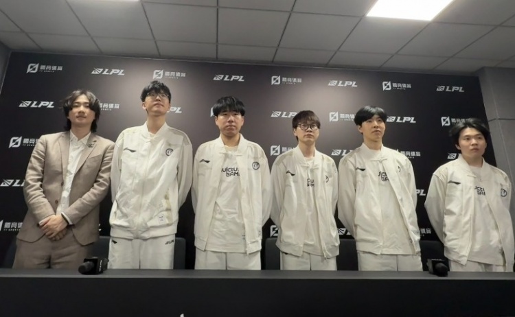 iG败者群访 Meiko:一直在摸索换线,我认为第二赛季我们会打更好