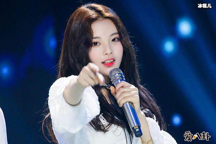 为何杨超越关闭ins评论?其与孟美岐之间有什么恩怨吗?