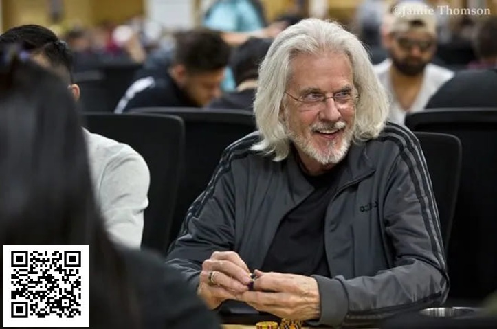 【EV扑克】73岁牌手在俱乐部打比赛时离世,曾是大学教授