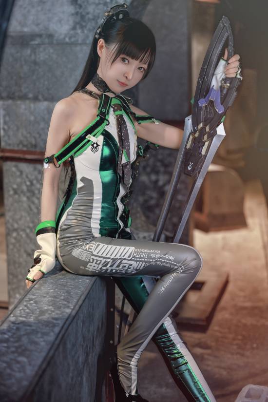 下次多发点!《剑星》一周年官推转发大量"伊芙"COS美图