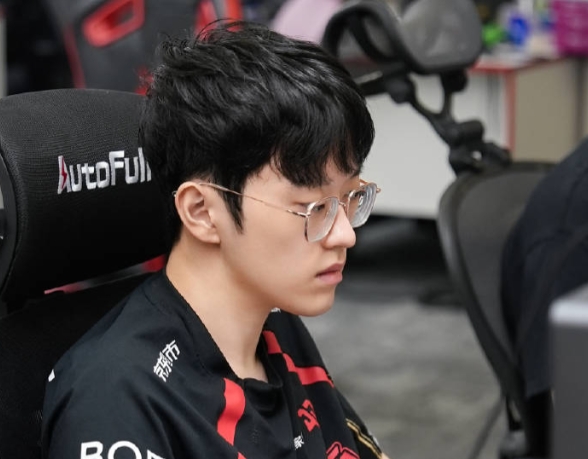 我要是你队友我晕了！Scout逆天阿罗拉化身卧底 打出1-8数据无暇赴死