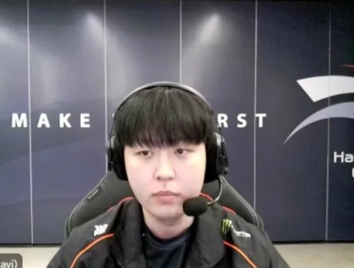 Kanavi:GEN和T1是我们最大的对手;至少想进世界赛决赛