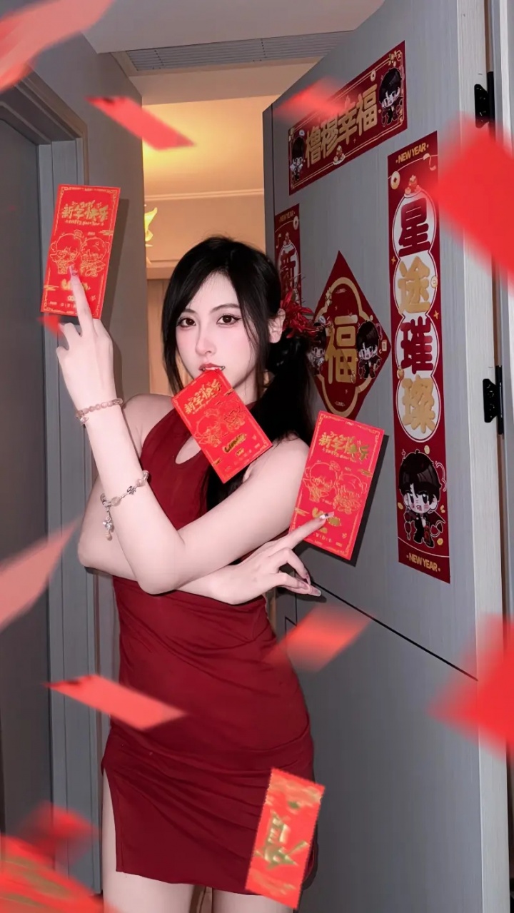 解说鼓鼓晒年味照片:祝大家马年大吉!