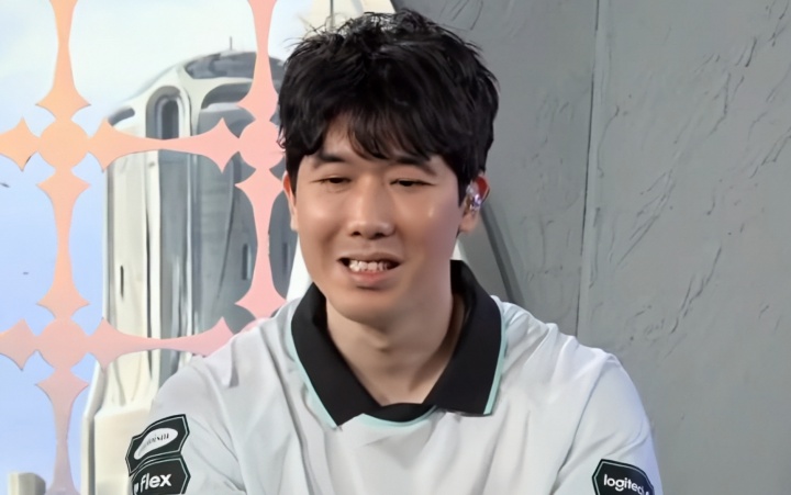 Cvmax:我们辅助Career赛中哭了,那是他积累的压力和情绪爆发