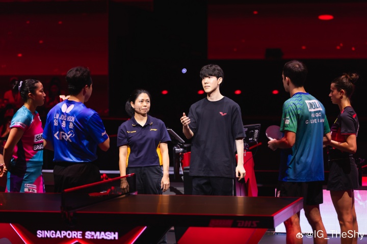 TheShy更博晒WTT新加波现场照:很愉快的一次体验 感谢WTT的邀请