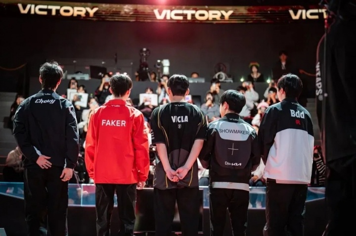 自18年后,VicLa成为第六位代表LCK出征国际赛事的中单选手