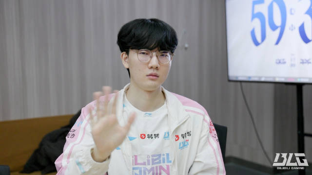 百万撤离！Viper捧起生涯第二座LPL联赛奖杯 反观HLE第一赛段十强出局