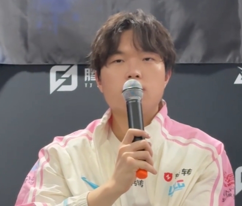 Bin：虽然只是优胜者，但是其实也是很重要；赛前觉得比赛很焦灼