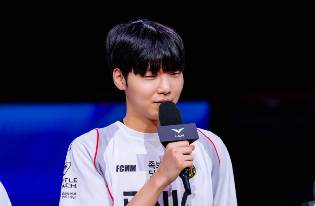 BFX上单Clear谈Bin:他确实是很厉害的选手,参考很多Bin的打法